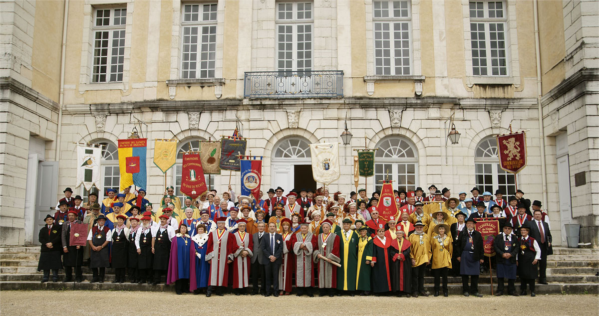 Confrérie de Manicle aux Entretiens de Belley