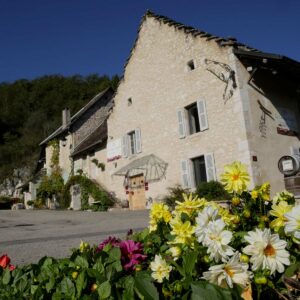 Le Caveau Bugiste en fleur